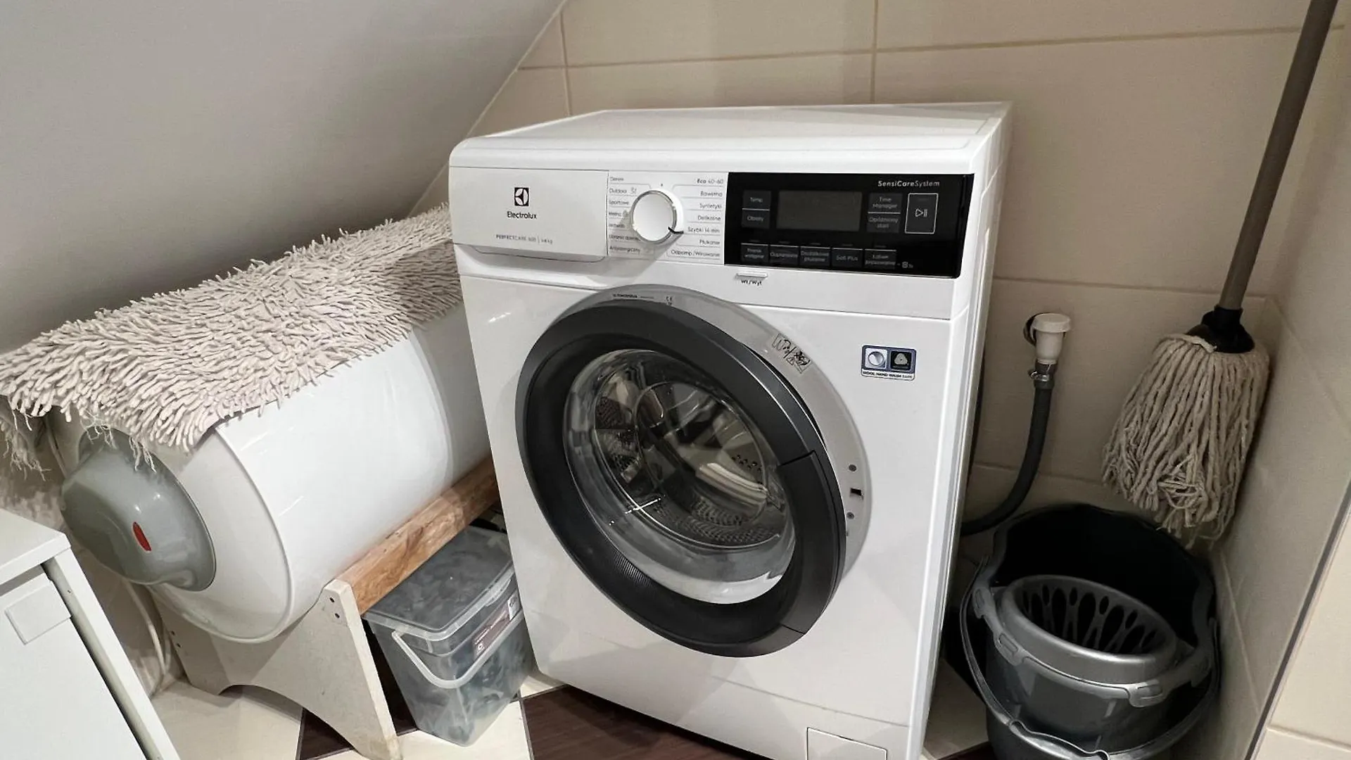 Modern Apartment 46M2 Ac 100M From Stary Rynek City Center Kramarska 21 ポズナン 0*,  ポーランド