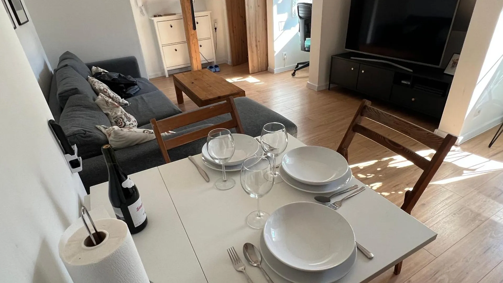 Modern Apartment 46M2 Ac 100M From Stary Rynek City Center Kramarska 21 ポズナン 0*,  ポーランド